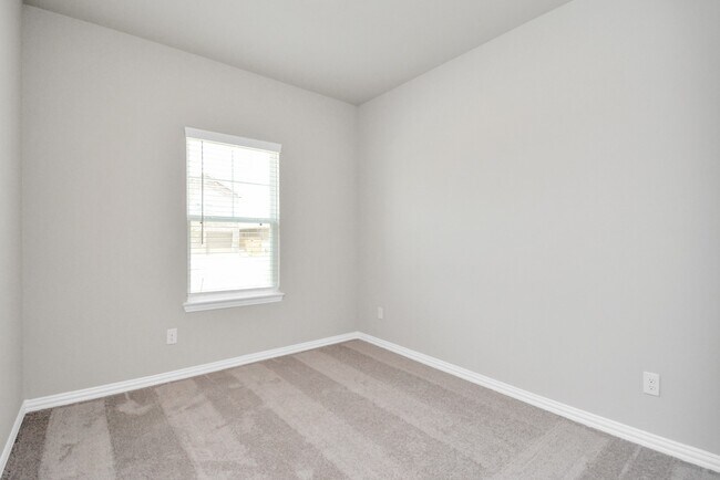 Building Photo - 4627 Aurora Glen Dr