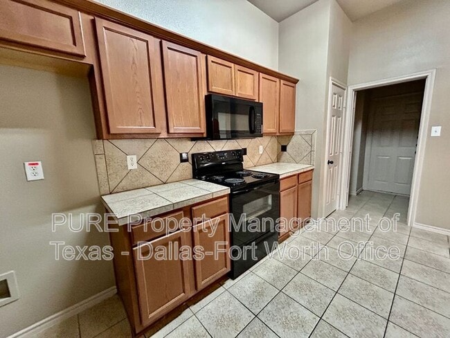 Building Photo - 1421 Piedmont Dr