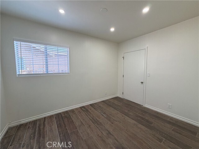 Building Photo - 1936 W 66th St