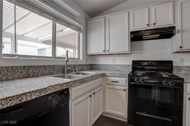 Building Photo - 6436 North Point Break St
