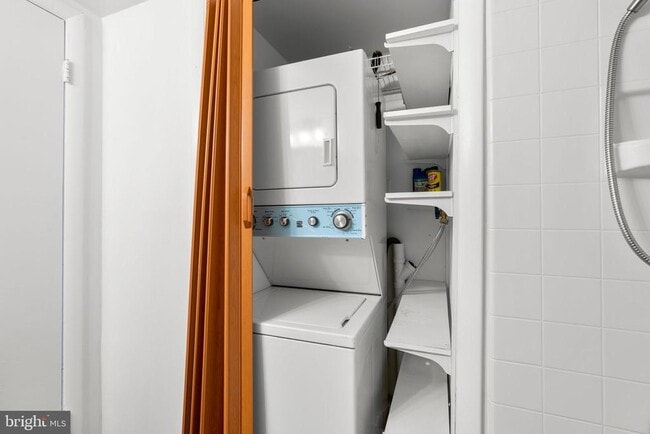 Building Photo - 9317 Farewell Rd