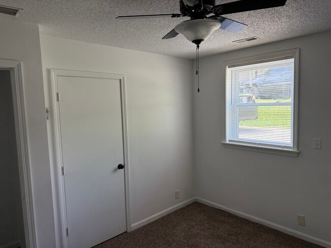 Building Photo - 6523 Heathervale Ct