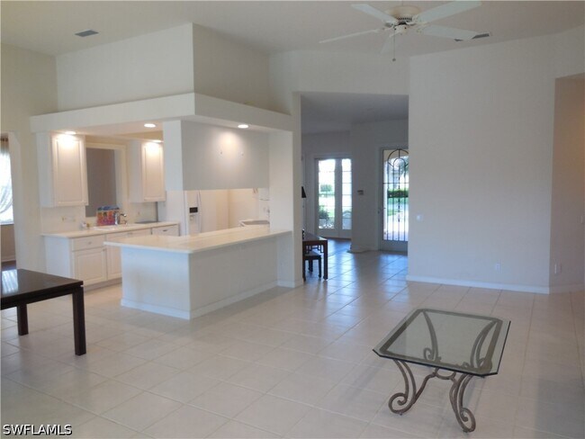 Building Photo - 3914 Upolo Ln
