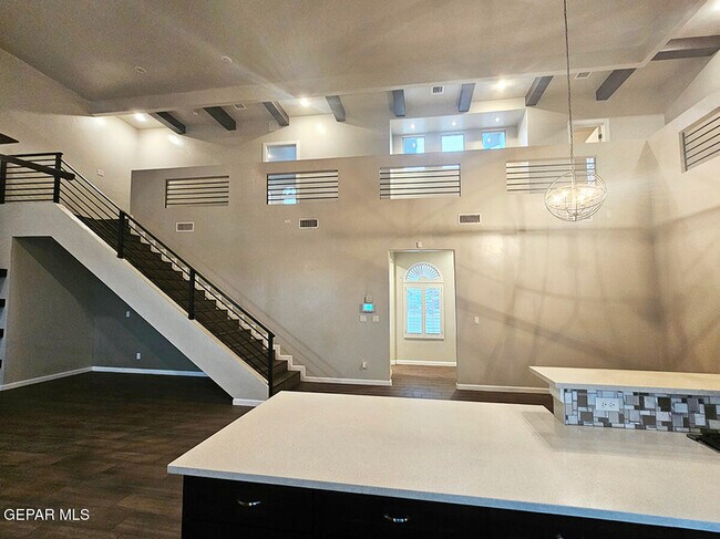 Building Photo - 13185 Tiverton Rd