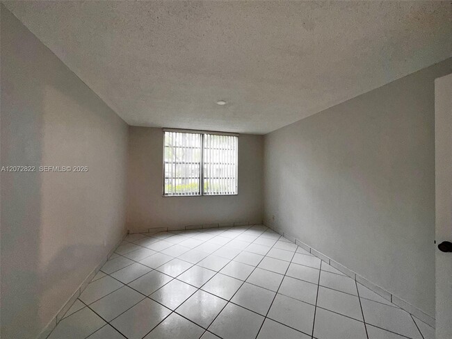 Building Photo - 6700 Cypress Rd