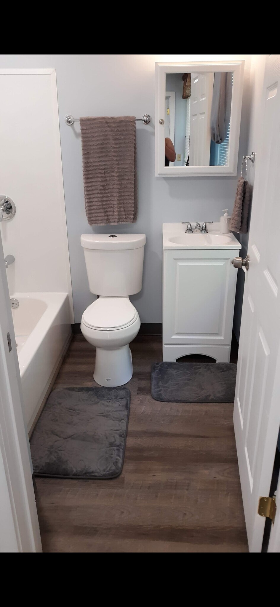 Building Photo - 5433 Bennett St