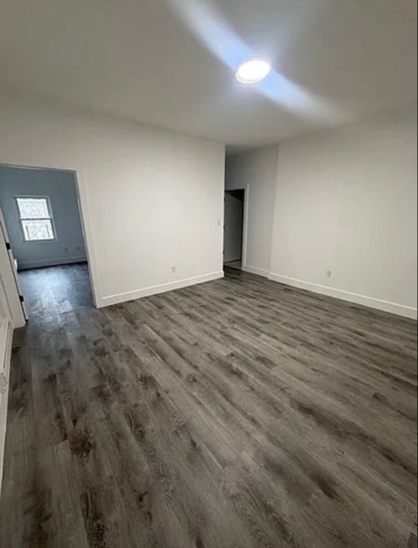 Building Photo - 25 Riverview Pl