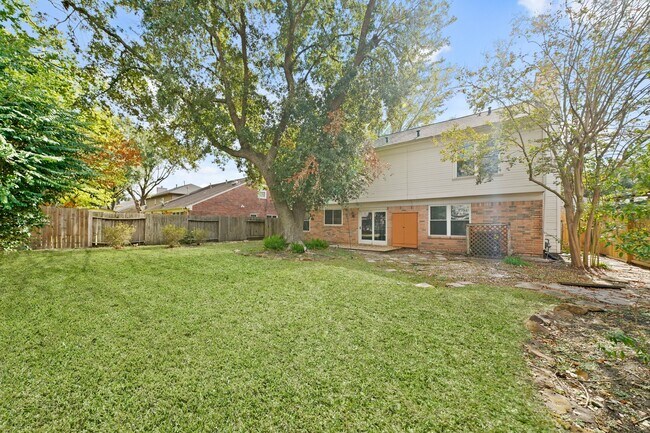 Building Photo - 21226 Park Willow Dr