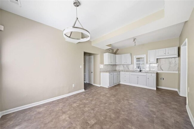 Building Photo - 92 Ormond St SE