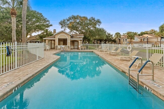 Building Photo - 3058 Overlook Pl