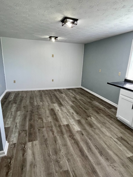 Building Photo - 239 N McWhorter St