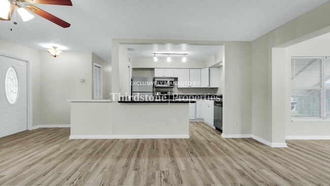 Building Photo - 3002 Arthur St