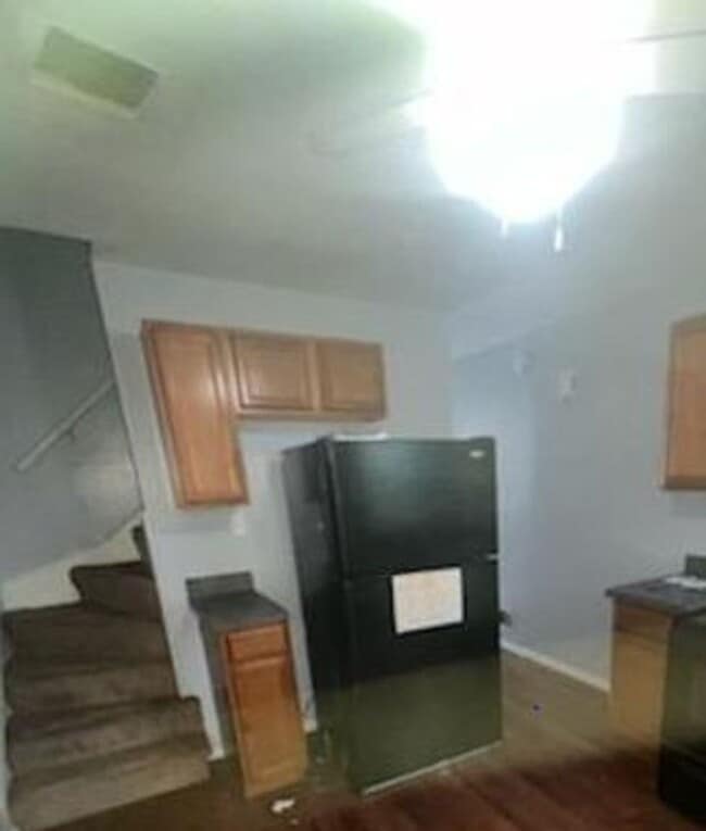 Building Photo - Cozy 2BR/1Bath on lovely quiet block, community garden, Calvert Street park!