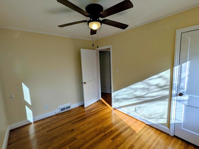 Building Photo - 1017 Madison Ave