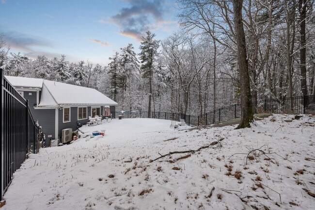 Building Photo - Keystone