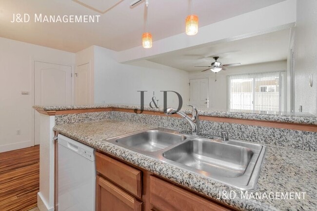 Building Photo - 7747 Margerum Ave