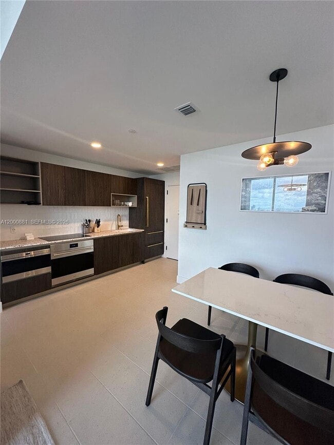 Building Photo - 159 NE 6th St