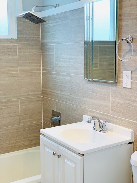 Bathroom - 5960 W 86th Pl