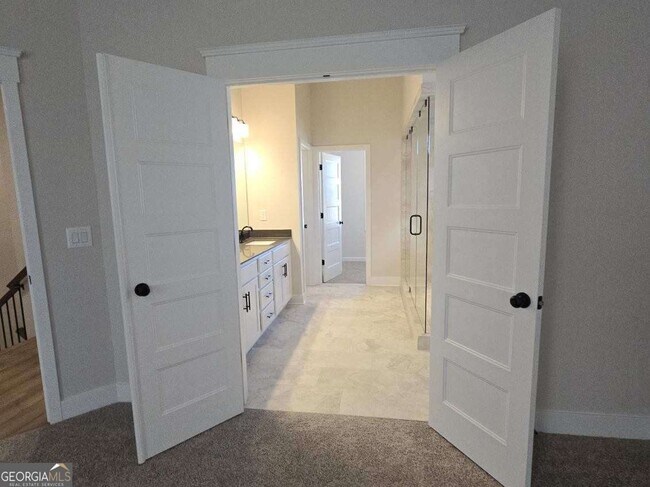 Building Photo - 440 Winding Rose Dr