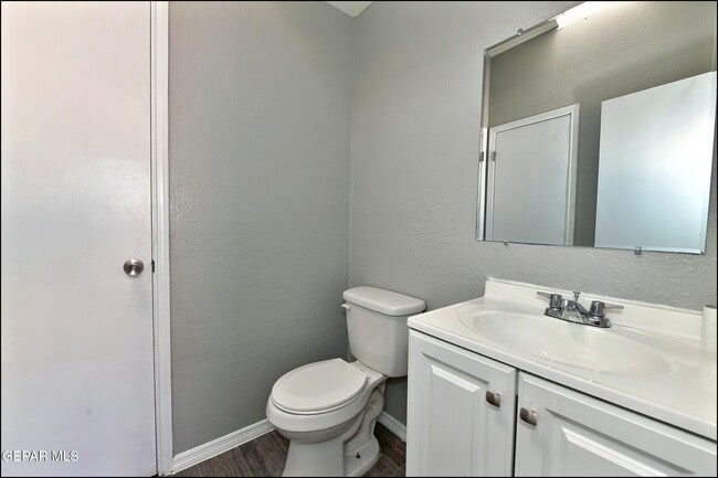 Building Photo - 6023 Bridalveil Dr