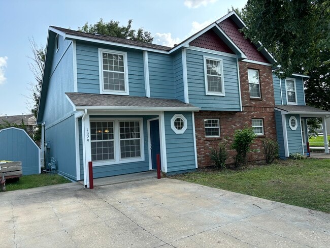 Building Photo - 1329 East 21st terrace