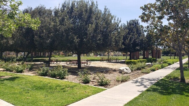 Building Photo - 16020 Huntington Garden Ave