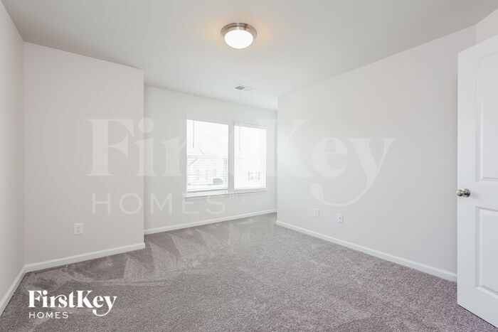 Building Photo - 610 Goldburn Wy