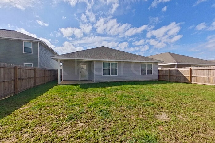 Building Photo - 132 Swallowtail Ln