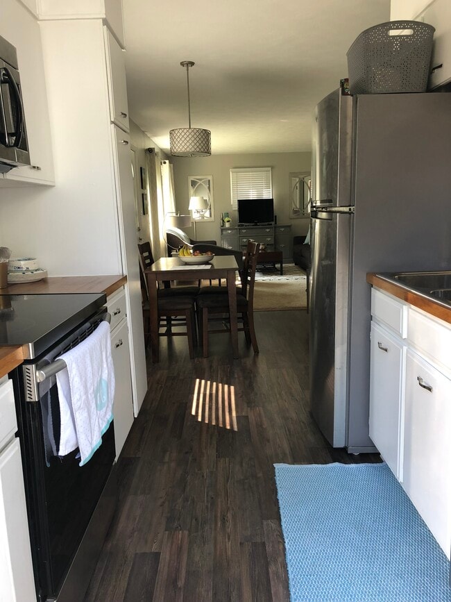 Building Photo - 1601 29th St