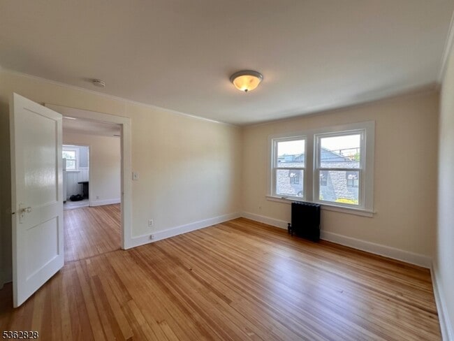 Primary Photo - 46 E Northfield Rd