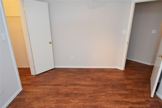 Building Photo - 8625 Mallard Reserve Dr