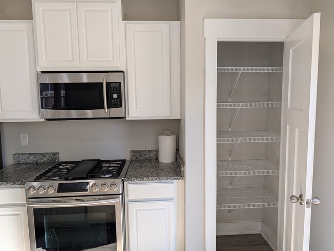 Building Photo - 222 Keaton Ct