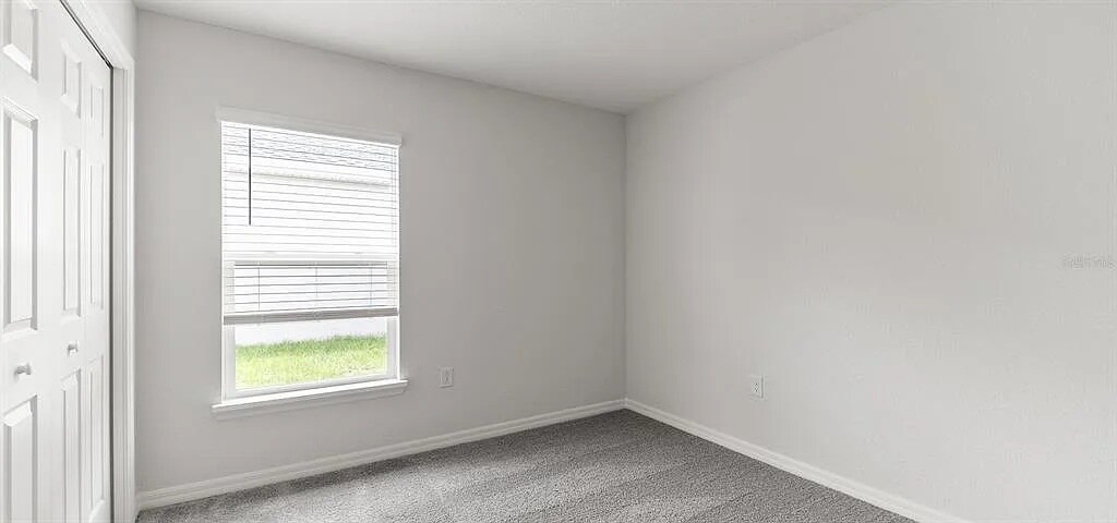 Guest room 2 - 7675 SE 114th St