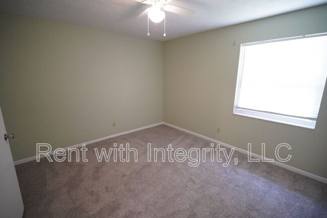Building Photo - 2304 Hartsfield Ct