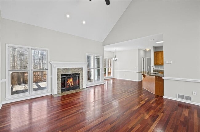 Building Photo - 1969 Seymour Dr NW