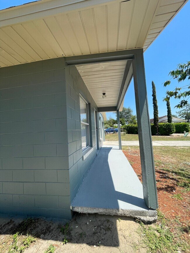 Building Photo - 3519 Benito Juarez Cir