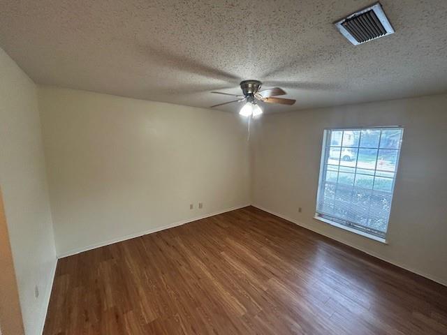 Building Photo - 3513 Wildwood Cir