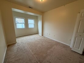 Master bedroom - 906 Whitelock St