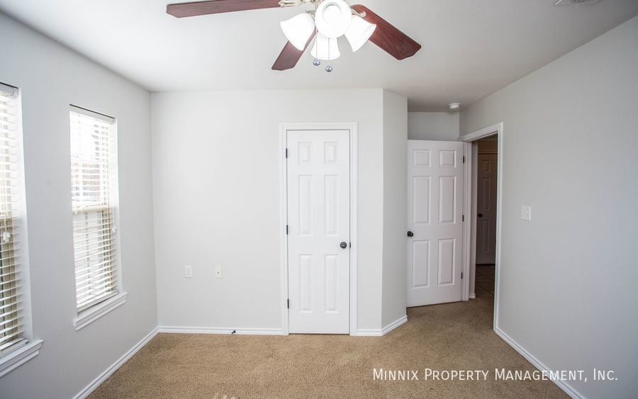 Building Photo - 2214 100th St