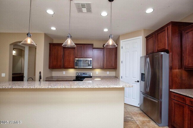 Building Photo - 21883 N 263rd Dr