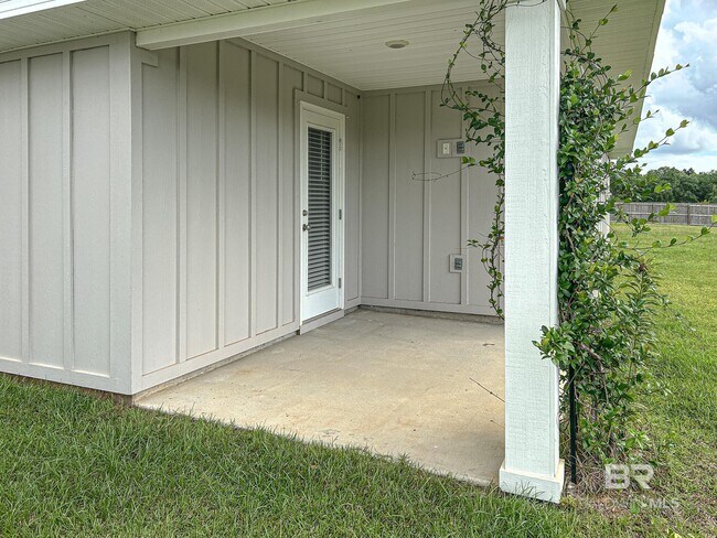 Building Photo - 23216 Shadowridge Dr
