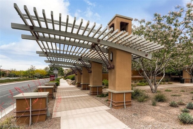 Building Photo - 2552 Sable Creek St