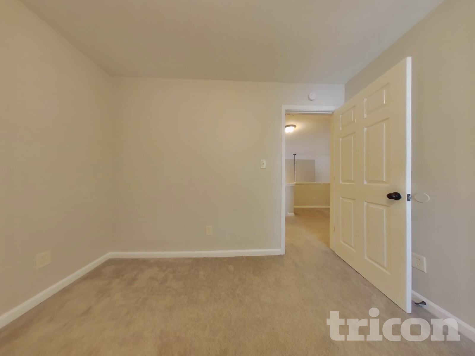 Building Photo - 1017 Chatsworth Ln