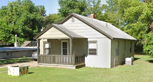 Primary Photo - Cute and Cozy 2 Bedroom!