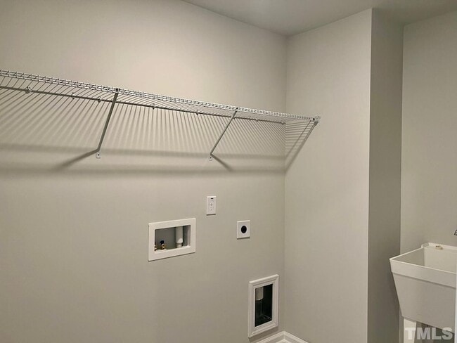 Building Photo - 212 Hiking Hl Ln