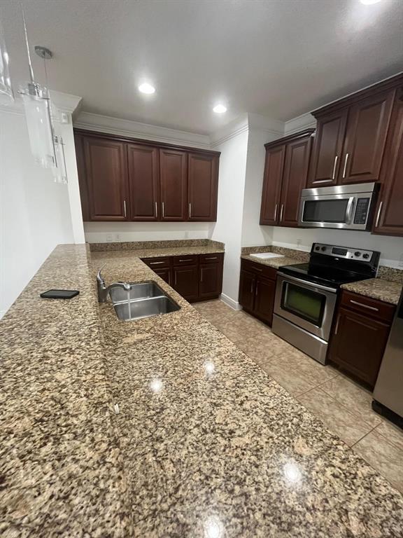 Building Photo - 8064 Prestbury Dr