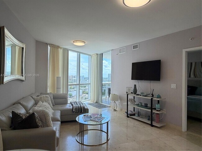 Building Photo - 18201 Collins Ave