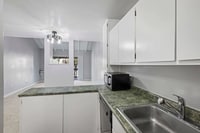 Building Photo - Beautiful 1 bedroom 1 bathroom upstairs unit.