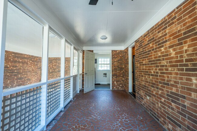 Building Photo - 3209 Pine Brook Ln