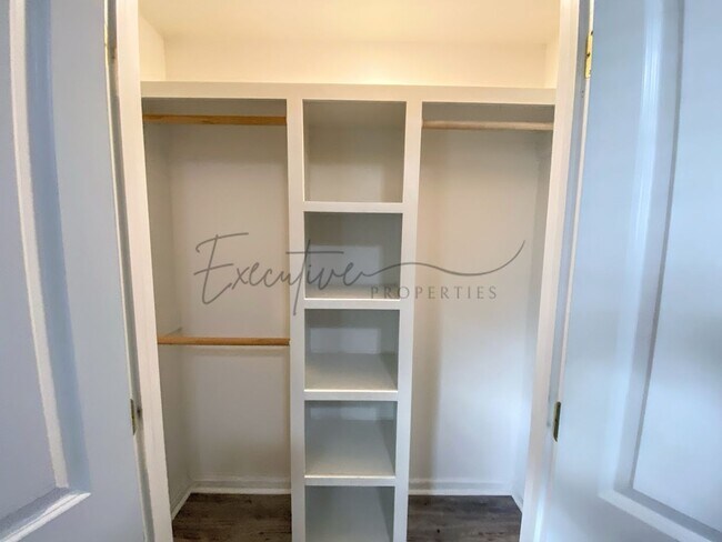 Building Photo - 204 S. Welty Avenue